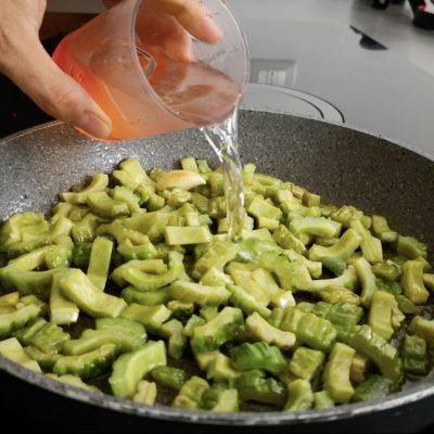 como preparar karela