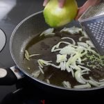 cebolla y cascara de limon