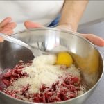 preparar albondigas para salsa